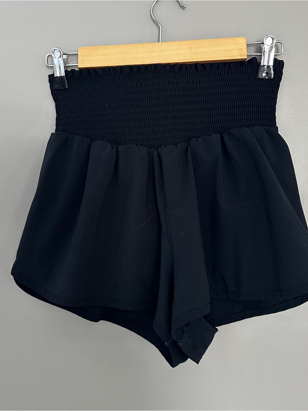 Black High-Waist Smocked Waistband Women's Shorts
